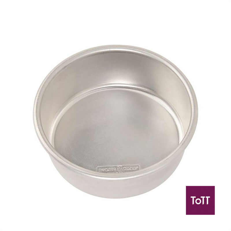 Nordic Ware Naturals® 6″ Round Layer Cake Pan
